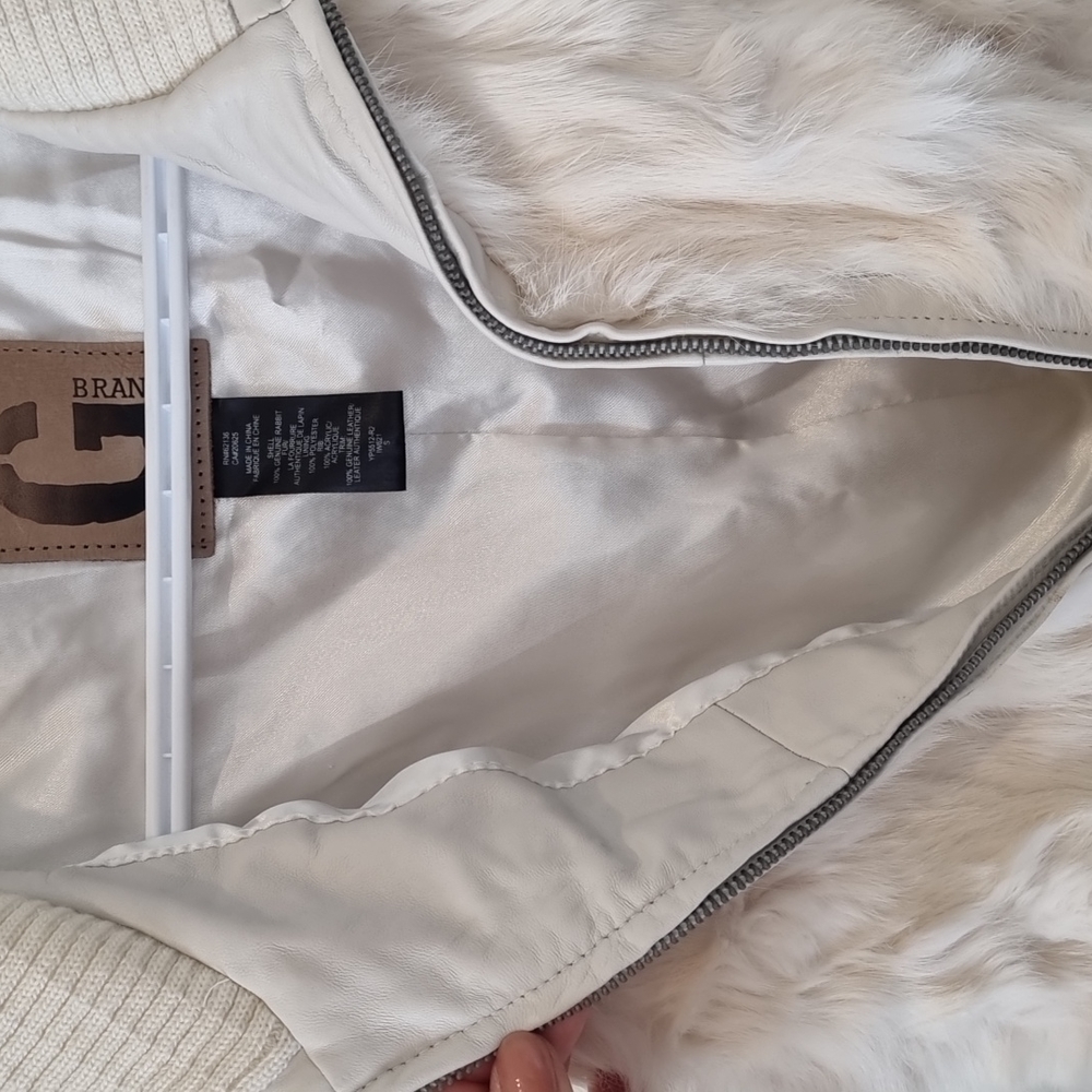 G Brand rabbit fur cream color vest size S - Picture 5 of 6